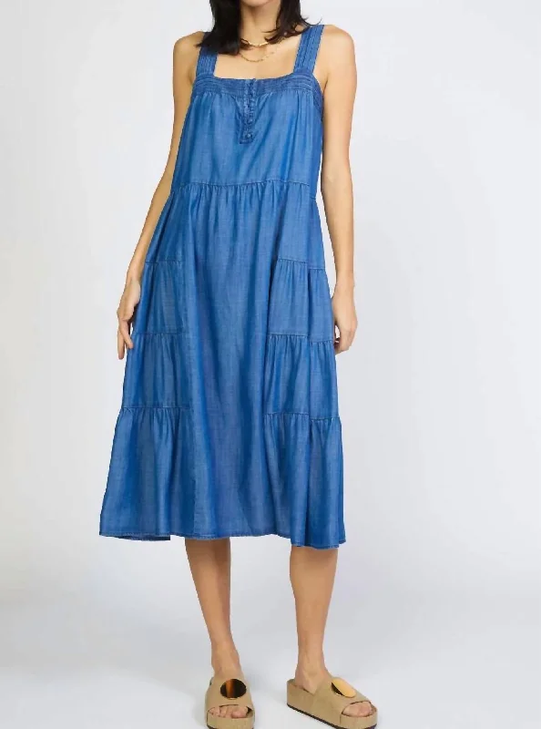 Traveler Midi Dress In Chambray