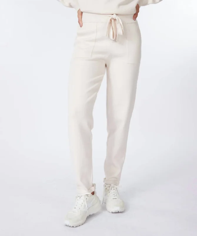 Capri Trouser Jogger In Ivory